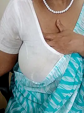 Snapshot of tami_lavanya chatting on November 11, 2025, 4:23 am tami lavanya online show from November 11, 2025, 4:23 am