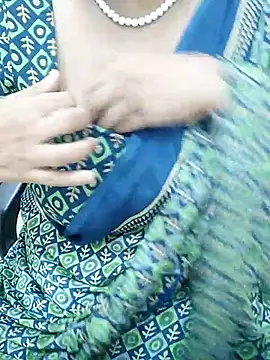 Snapshot of tami_lavanya chatting on November 15, 2025, 5:09 pm tami lavanya online show from November 15, 2025, 5:09 pm