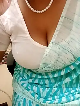 Snapshot of tami_lavanya chatting on December 3, 2025, 1:42 pm tami lavanya online show from December 3, 2025, 1:42 pm