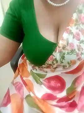 Snapshot of tami_lavanya chatting on December 15, 2025, 4:06 am tami lavanya online show from December 15, 2025, 4:06 am