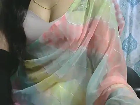 sheetal-sheetal95 online show from November 18, 2025, 6:34 pm