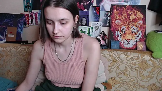 Snapshot of AliceChio chatting on September 17, 2025, 3:46 pm AliceChio online show from September 17, 2025, 3:46 pm