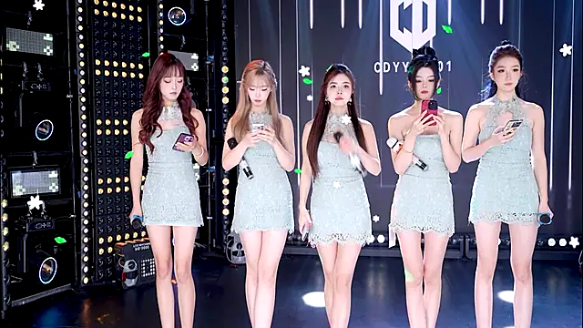 Snapshot of cdyyds001 chatting on October 12, 2025, 7:57 pm cdyyds001 online show from October 12, 2025, 7:57 pm