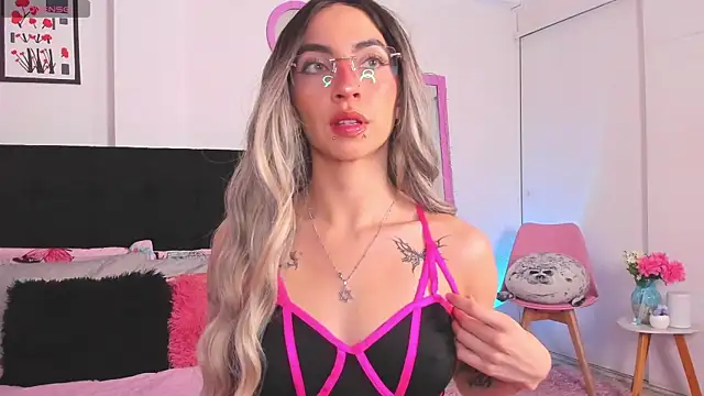 Aryane art  online show from November 5, 2025, 11:38 pm