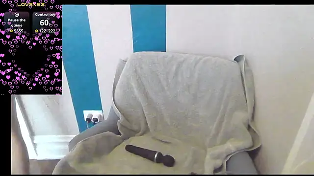 Snapshot of Magical_Milf_MelissaXX chatting on October 3, 2025, 2:36 pm Magical Milf MelissaXX online show from October 3, 2025, 2:36 pm