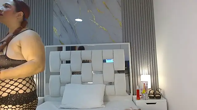 VanessaHard as online show from September 26, 2025, 7:40 pm