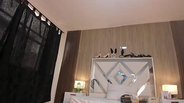 VanessaHard as online show from December 3, 2025, 7:34 pm