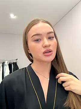 Snapshot of SkylarVoxx chatting on September 26, 2025, 10:41 am SkylarVoxx online show from September 26, 2025, 10:41 am