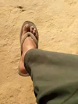 INTERNATIONAL0001 online show from November 8, 2025, 3:39 am