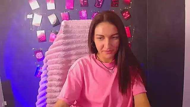 Snapshot of Aurora_Loveu chatting on November 23, 2025, 11:26 pm Aurora Loveu online show from November 23, 2025, 11:26 pm