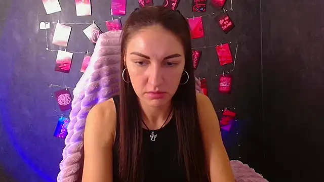 Snapshot of Aurora_Loveu chatting on December 14, 2025, 10:09 am Aurora Loveu online show from December 14, 2025, 10:09 am