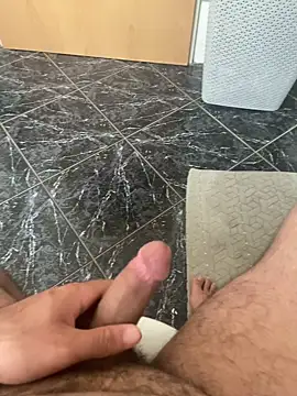 Snapshot of geilheit12 chatting on October 15, 2025, 9:09 am geilheit12 online show from October 15, 2025, 9:09 am