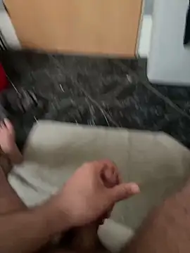 Snapshot of geilheit12 chatting on December 4, 2025, 8:45 am geilheit12 online show from December 4, 2025, 8:45 am