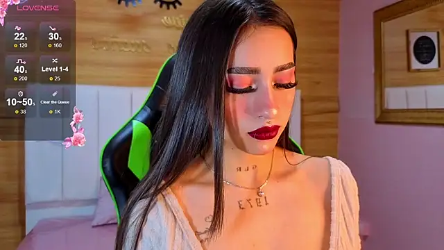 Snapshot of Abril_Velvet_a_ chatting on November 29, 2025, 12:41 pm Abril Velvet a online show from November 29, 2025, 12:41 pm