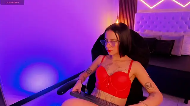 ZamabyCrucie online show from December 14, 2025, 6:56 pm