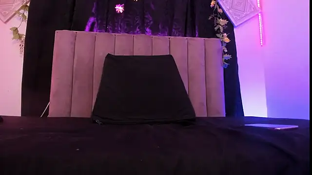 AkiraStone  online show from October 6, 2025, 7:22 pm