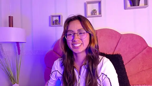 Snapshot of Conejita_420 chatting on October 4, 2025, 6:50 pm Conejita 420 online show from October 4, 2025, 6:50 pm