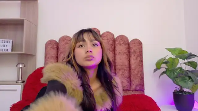 Conejita 420 online show from November 14, 2025, 8:18 pm