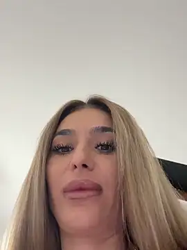 KaseyQuinn  online show from October 27, 2025, 8:29 am