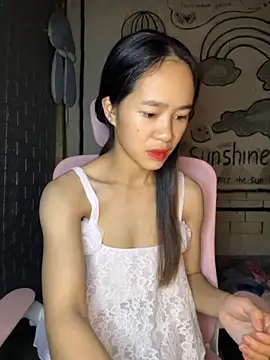 TiNa 04 online show from September 15, 2025, 7:19 am