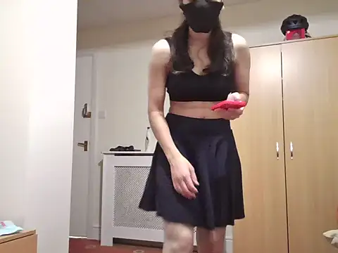 Snapshot of BobtailFormal chatting on December 3, 2025, 9:02 pm BobtailFormal online show from December 3, 2025, 9:02 pm