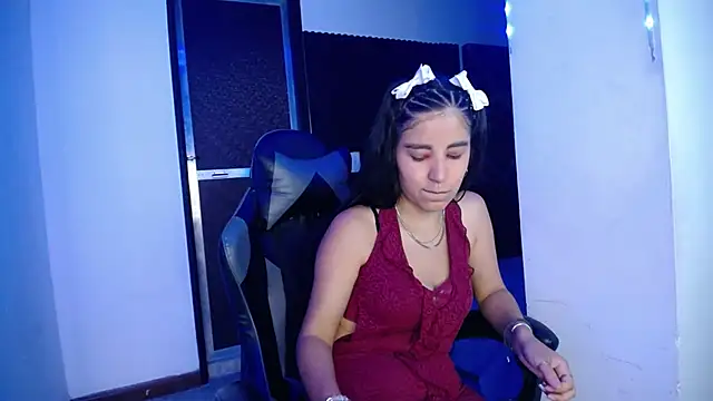 Snapshot of Lucy-23 chatting on November 6, 2025, 11:26 pm Lucy-23 online show from November 6, 2025, 11:26 pm