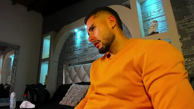 dominic de luca online show from September 29, 2025, 2:06 am