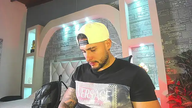 dominic de luca online show from October 16, 2025, 3:51 am