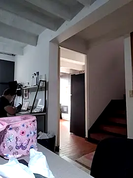 Venus Rivers online show from November 27, 2025, 1:02 pm