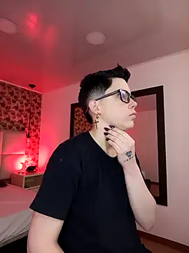 SpencerMontgomery online show from November 2, 2025, 5:04 pm