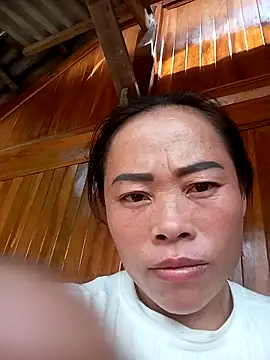 CoMay003 online show from September 23, 2025, 6:38 am