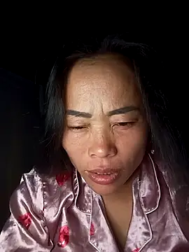 CoMay003 online show from October 28, 2025, 3:36 pm