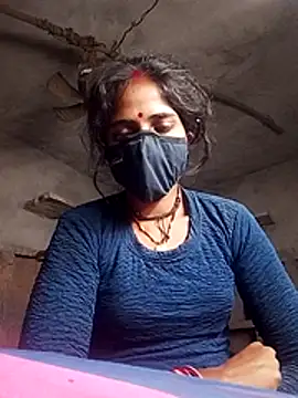 Snapshot of MISS-KAYA chatting on November 17, 2025, 6:24 pm MISS-KAYA online show from November 17, 2025, 6:24 pm