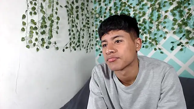 Snapshot of sebas_boys577 chatting on September 13, 2025, 1:44 pm sebas boys577 online show from September 13, 2025, 1:44 pm