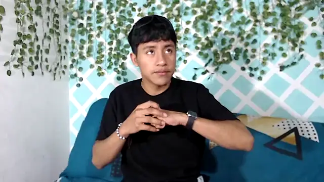 Snapshot of sebas_boys577 chatting on September 27, 2025, 1:49 pm sebas boys577 online show from September 27, 2025, 1:49 pm