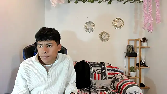 Snapshot of sebas_boys577 chatting on October 10, 2025, 1:21 pm sebas boys577 online show from October 10, 2025, 1:21 pm