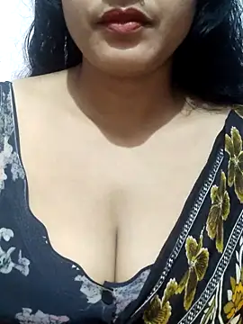 Snapshot of spicysuhana chatting on October 8, 2025, 4:37 pm spicysuhana online show from October 8, 2025, 4:37 pm