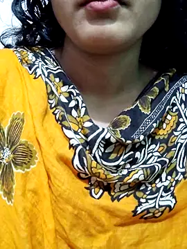 Snapshot of spicysuhana chatting on October 21, 2025, 10:43 pm spicysuhana online show from October 21, 2025, 10:43 pm