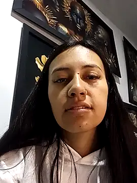 Snapshot of Nika_Hot chatting on September 21, 2025, 2:57 am Nika Hot online show from September 21, 2025, 2:57 am