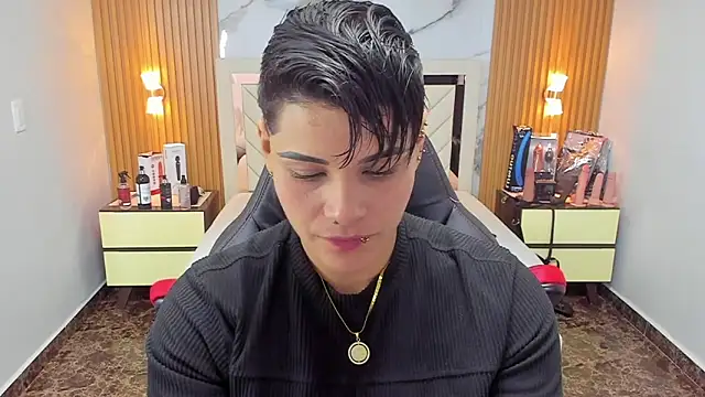 KAROLLJONES1 online show from October 2, 2025, 2:29 am