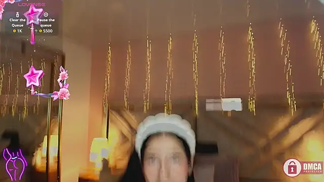 ambar lover online show from December 14, 2025, 10:03 pm