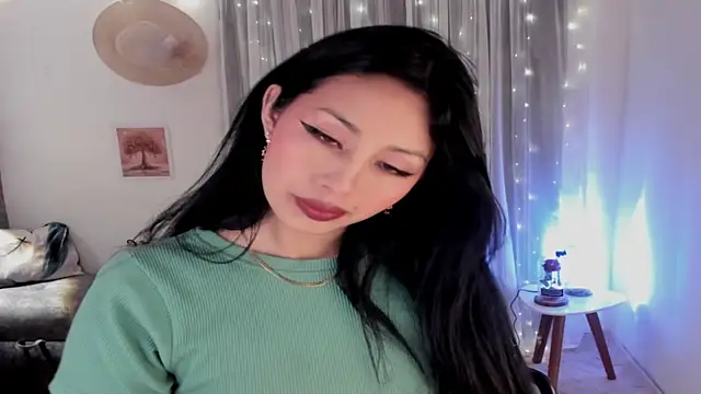 Snapshot of Miss_Charlottet chatting on November 28, 2025, 1:08 am Miss Charlottet online show from November 28, 2025, 1:08 am