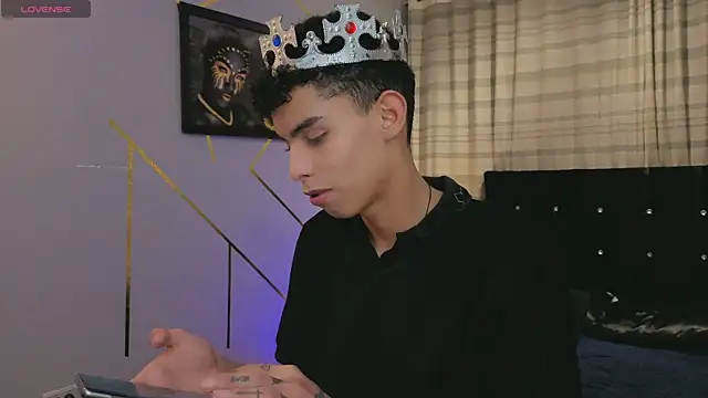 Room 69x online show from October 22, 2025, 9:14 pm