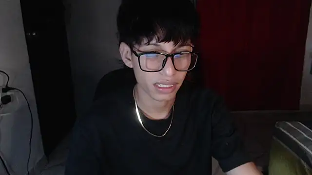 Snapshot of sung_yol chatting on October 3, 2025, 12:40 am sung yol online show from October 3, 2025, 12:40 am