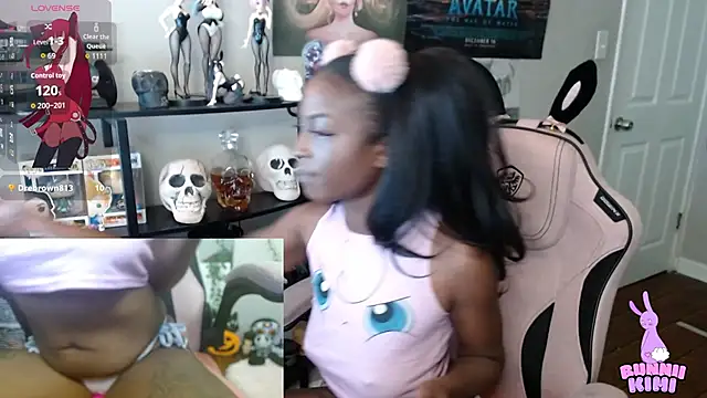 Snapshot of bunniikimi chatting on September 13, 2025, 1:00 pm bunniikimi online show from September 13, 2025, 1:00 pm