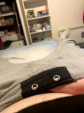 Snapshot of bigdicklad chatting on December 17, 2025, 8:48 pm bigdicklad online show from December 17, 2025, 8:48 pm