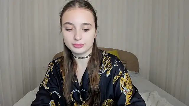 Snapshot of Daria_de_luxe chatting on October 9, 2025, 2:04 pm Daria de luxe online show from October 9, 2025, 2:04 pm
