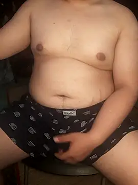 MinhTuan2002 online show from November 1, 2025, 1:07 am