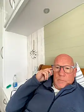 Snapshot of philefc chatting on September 23, 2025, 9:01 am philefc online show from September 23, 2025, 9:01 am