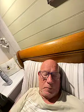 Snapshot of philefc chatting on October 7, 2025, 11:57 pm philefc online show from October 7, 2025, 11:57 pm